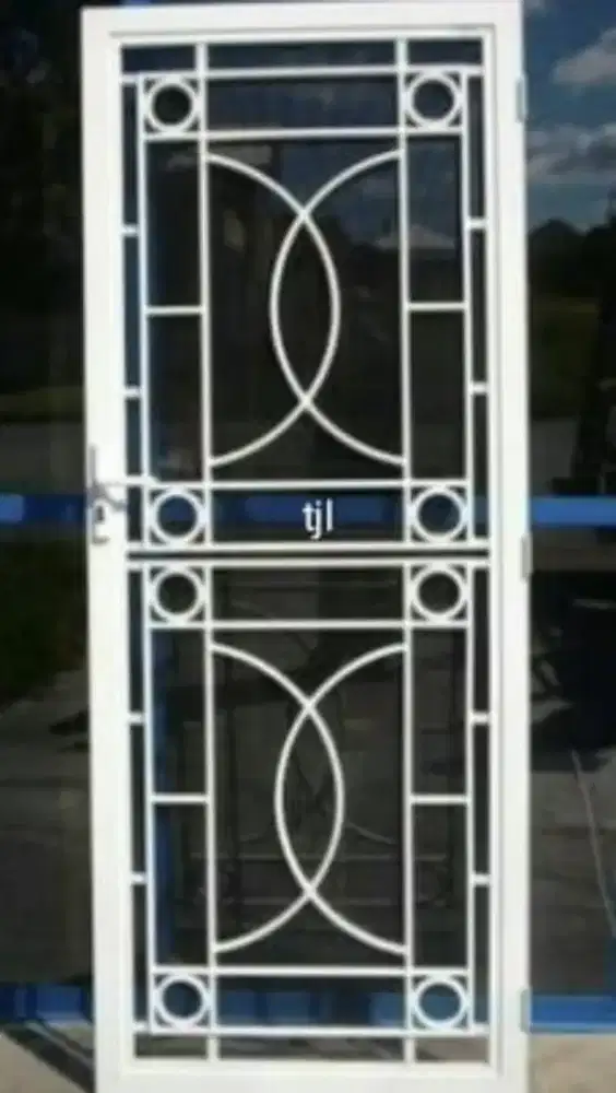 menjual pintu teralis