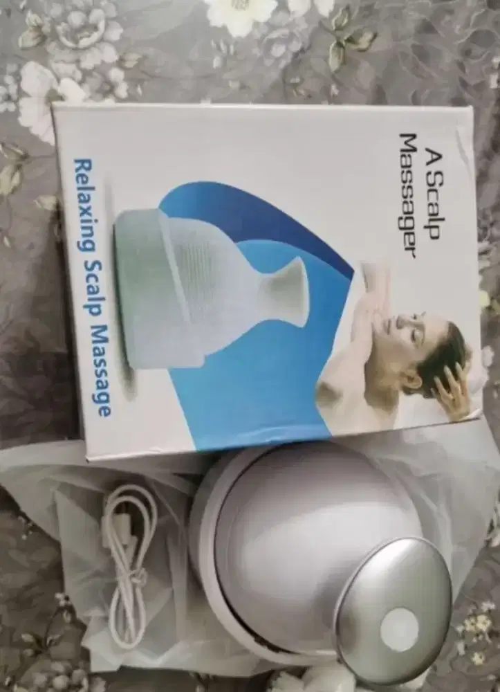 Pijat kepala elektrik wireless 4 bola bisa putar bolak balik