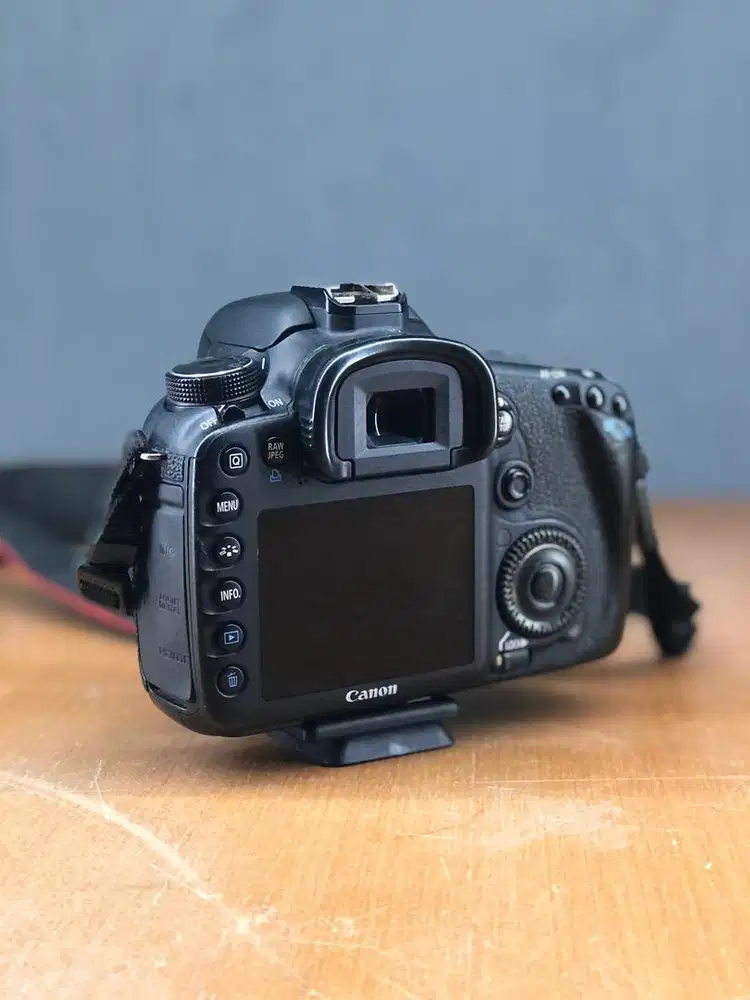 Kamera Canon + Lensa Canon