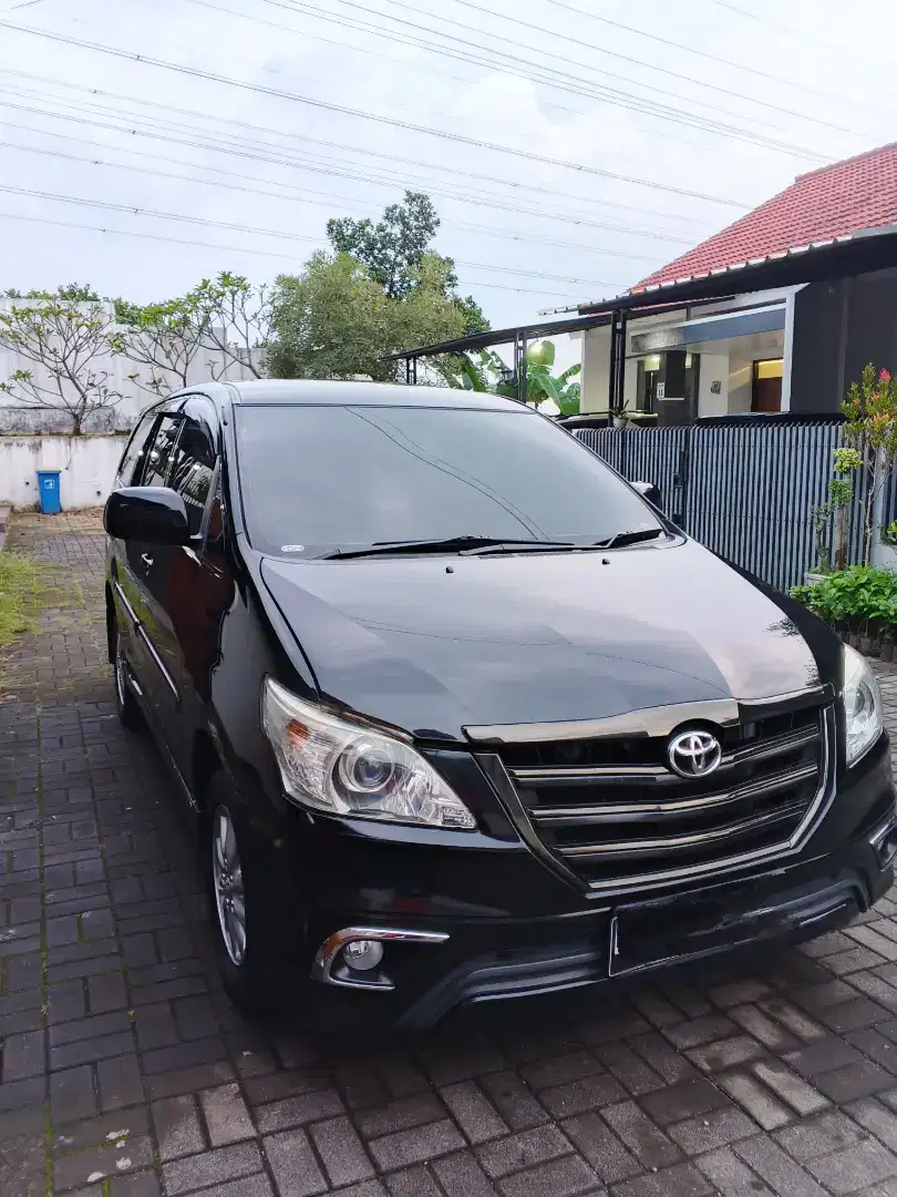Innova Diesel AT 2012 Akhir
