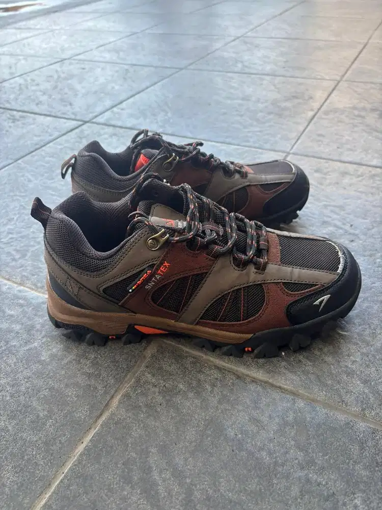 Jual sepatu outdoor/hiking/trekking SNTA