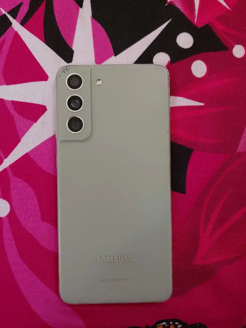 Samsung s21 fe  8/256  on ui. 7