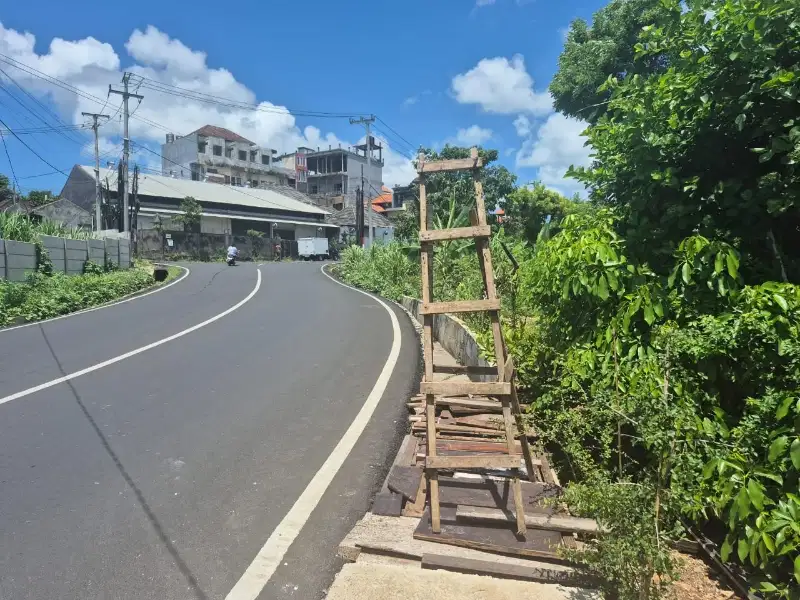 Dijual tanah Plot kecilJika dibangun lantai 2 dapat ocean view