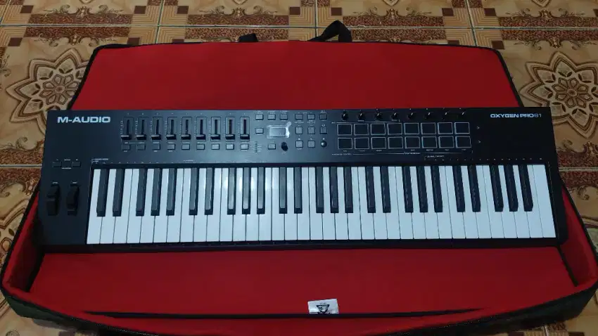 MIDI Keyboard Controller M-Audio Oxygen Pro 61 Setengah Harga