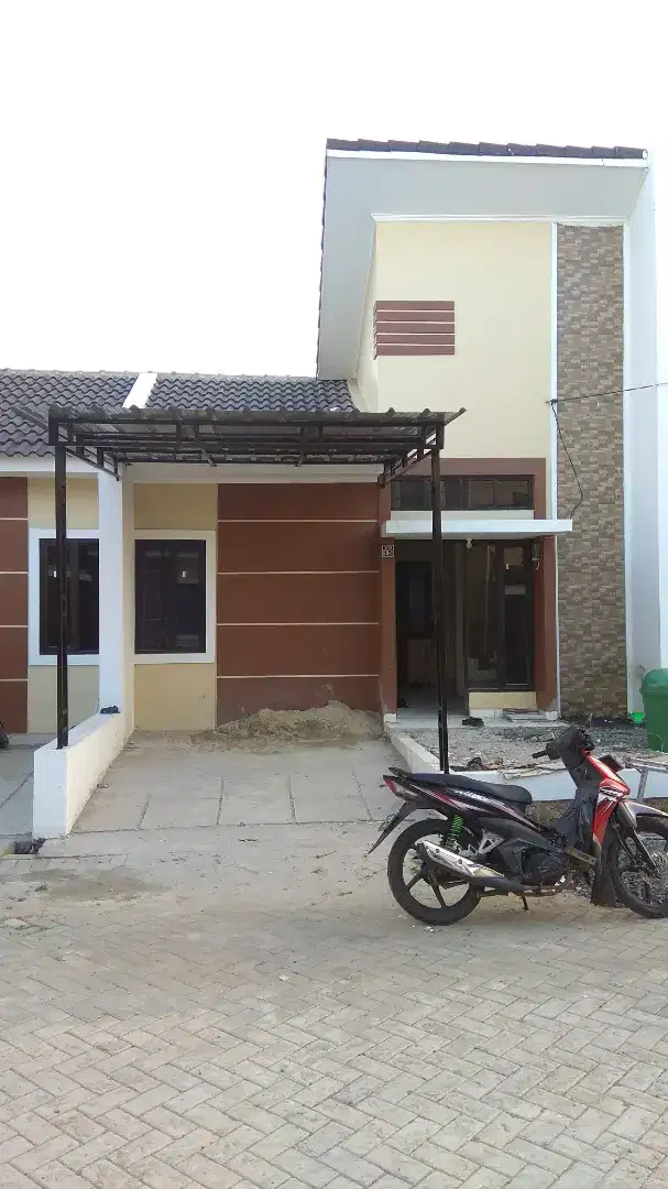 DISEWAKAN RUMAH FULL FURNISHED SIAP HUNI PASAR KEMIS TANGERANG