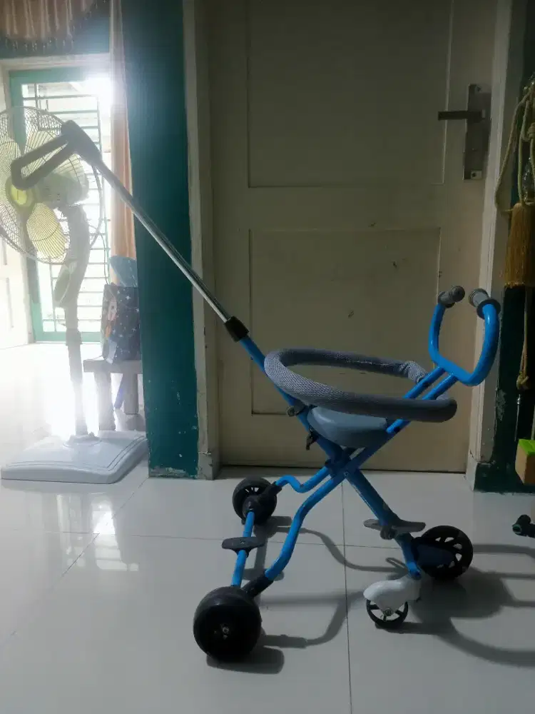 Stroller roda 3 merek exotic