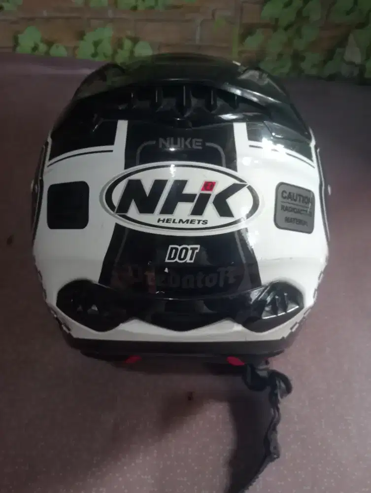Helm NHK predator ukuran M. Nego