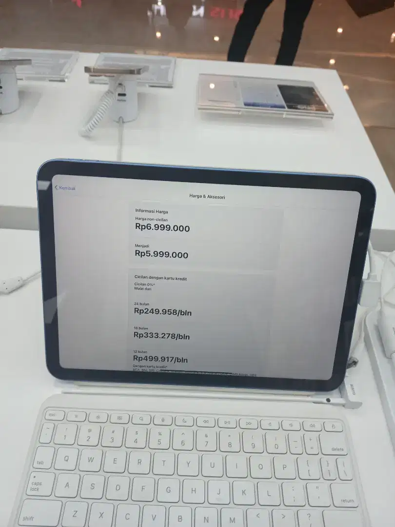 Ipad A16 WIFI ONLY Via home credit