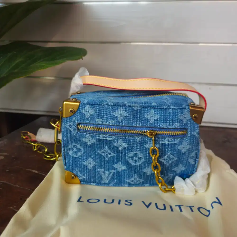 LV TRUNK BLUE DENIM
