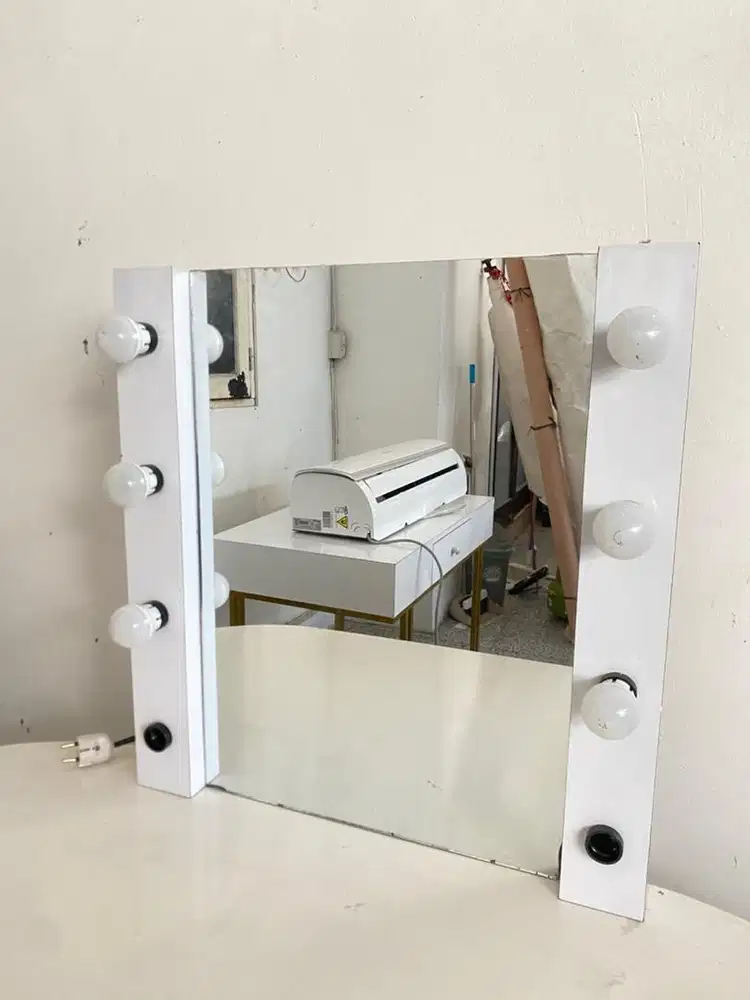 Cermin lampu rias bohlam make up, salon , fashion