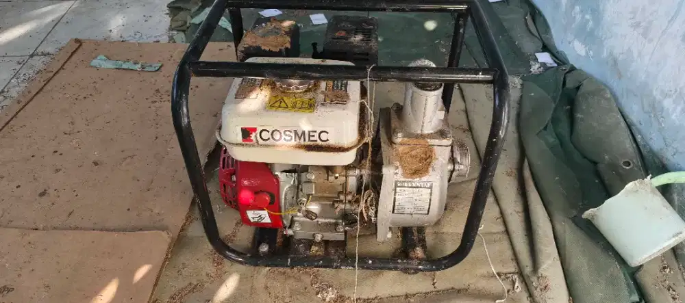 Mesin sedot air bensin