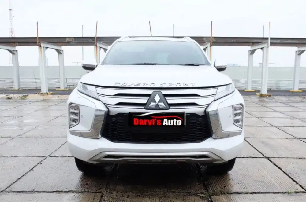 Mitsubishi Pajero Sport Dakar AT