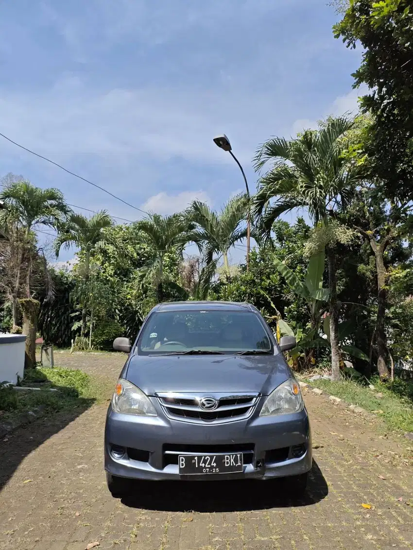 xenia xi 1300 std antik km 23 rb asli
