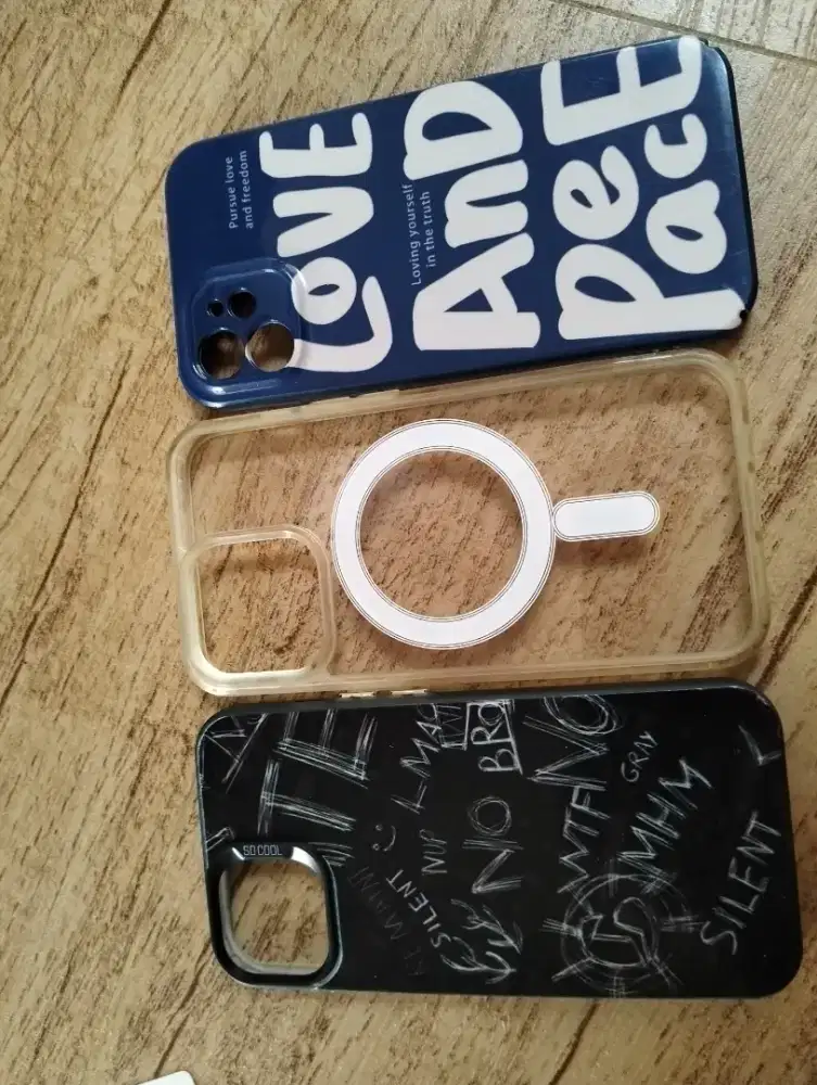 For Sale softcase & hardcase iPhone 11 & 13