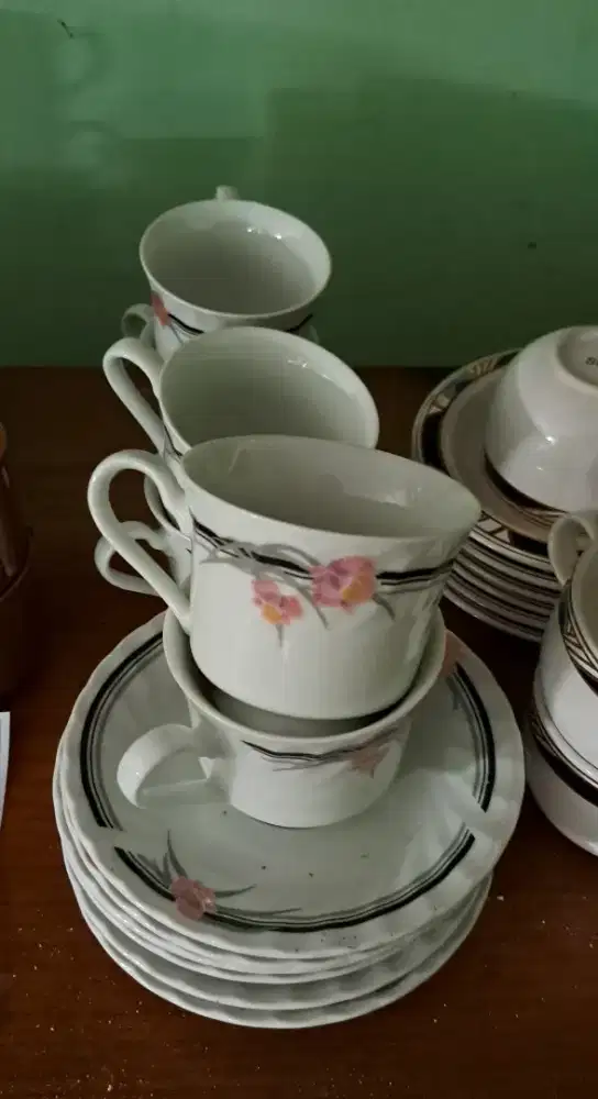 Tea set Porcelain ware