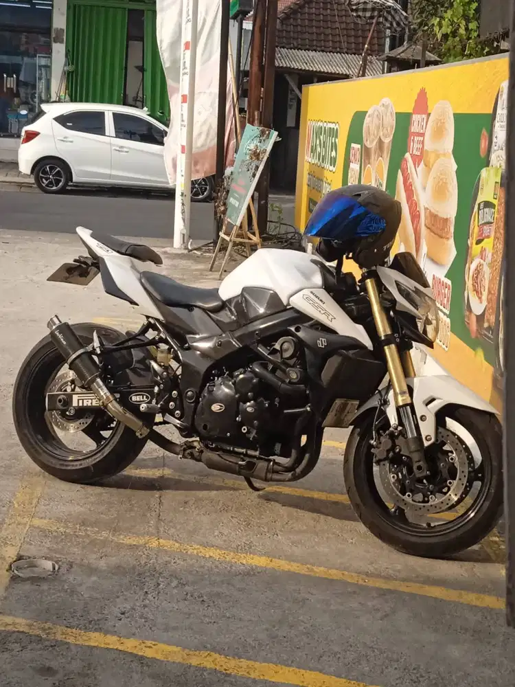 Dijual Suzuki GSR 750 nik 2013