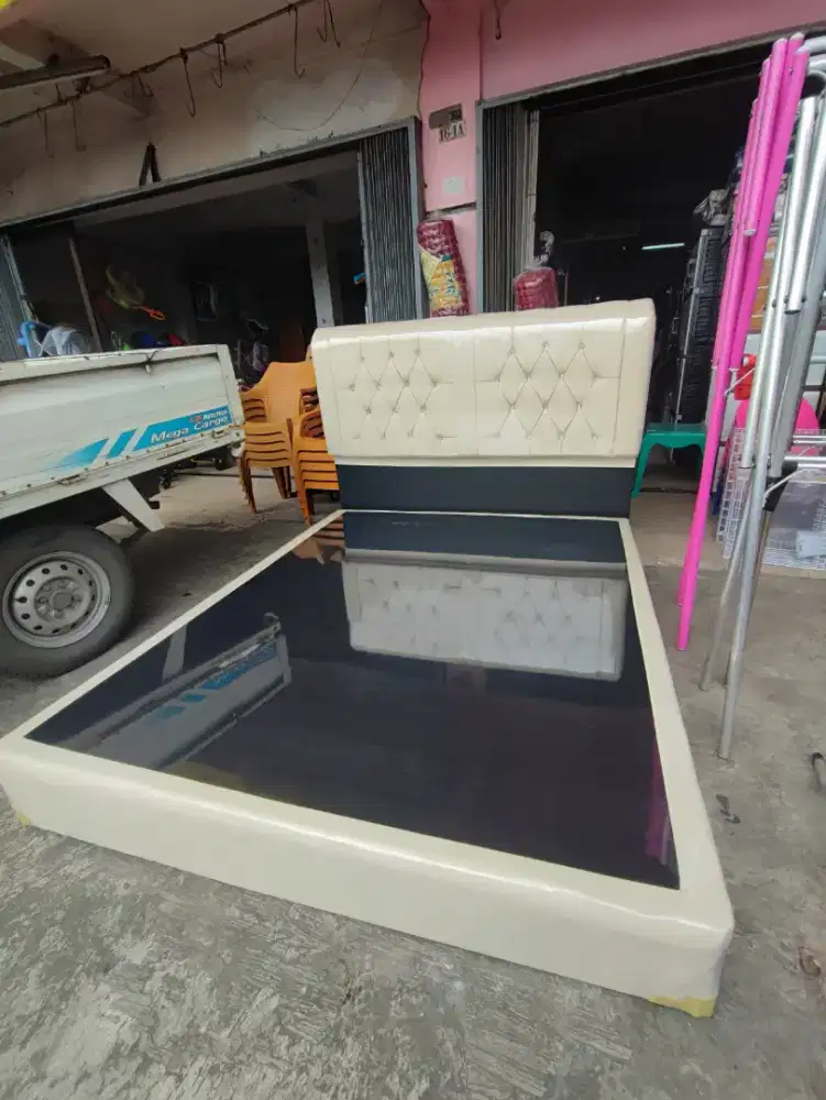 Dipan 160x200 minimalis