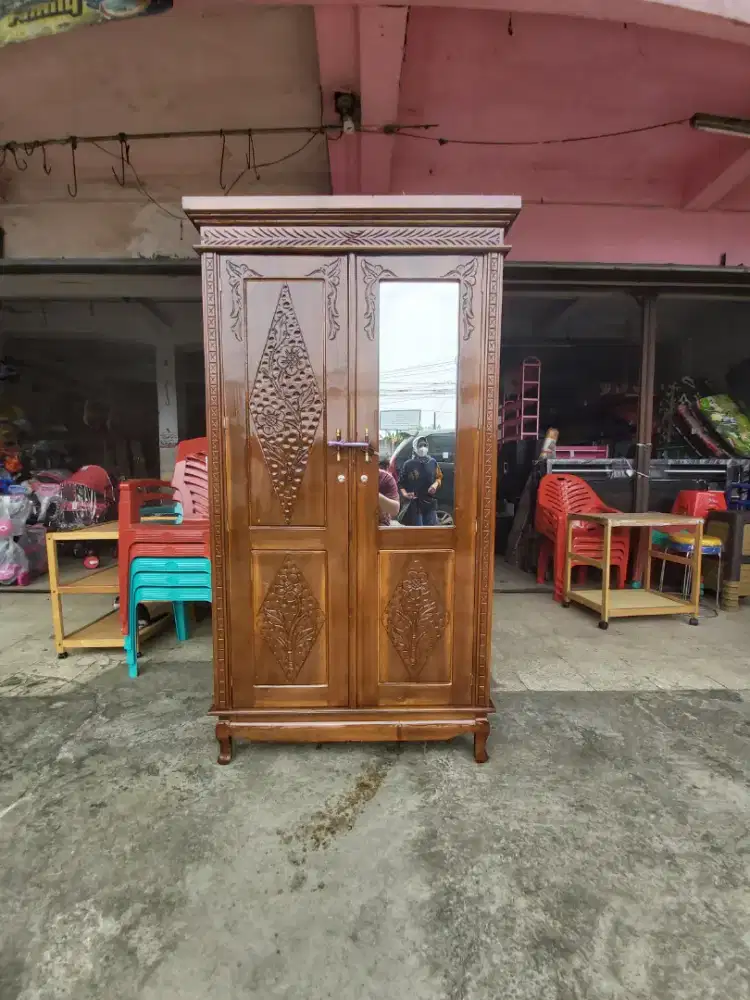 Lemari kayu 2 pintu minimalis