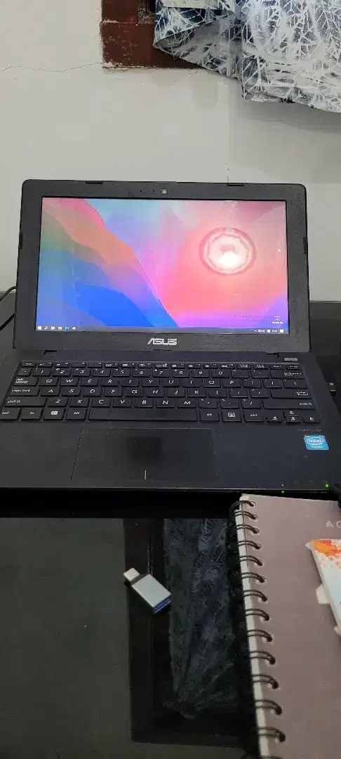 Asus 13inc Windows 10