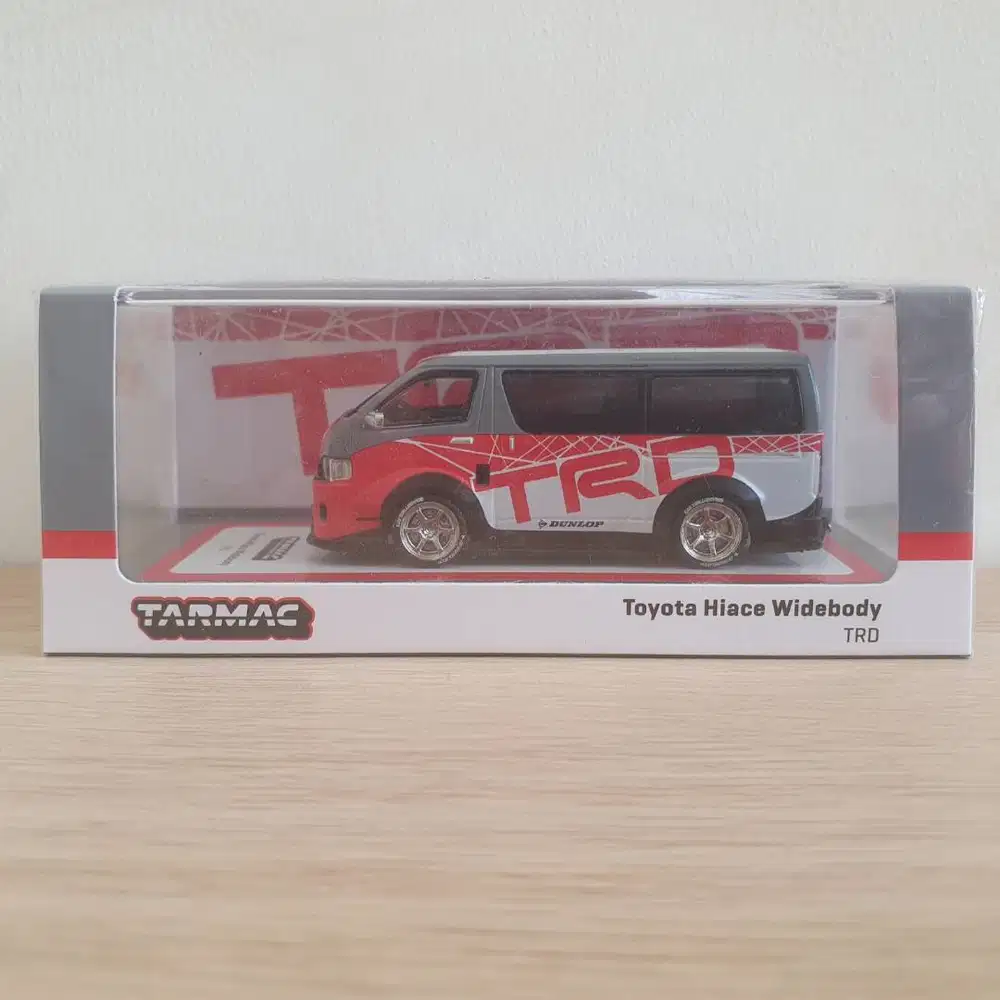 Tarmac Works Toyota Hiace Widebody 1/64 (TRD, Racing Development)