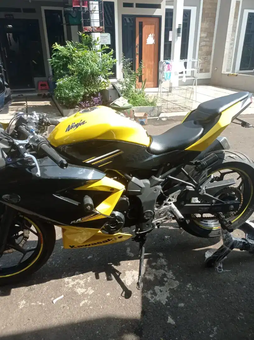 DIJUAL KAWASAKI NINJA MONO SL 250