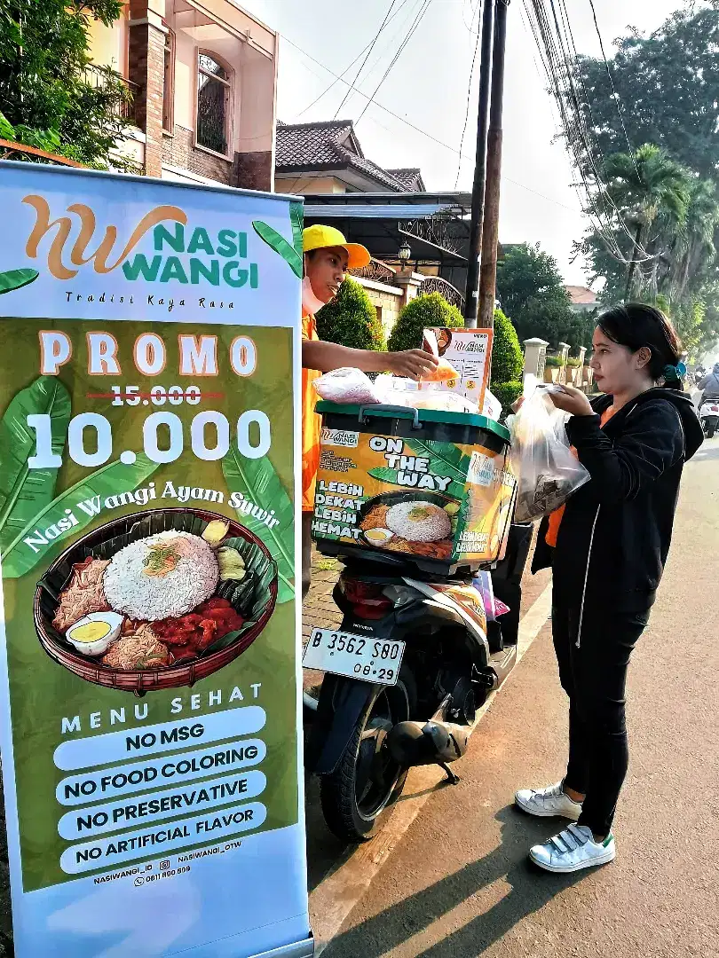 Sales Tenaga Penjualan Riders Nasi Wangi On The Way (Booth)