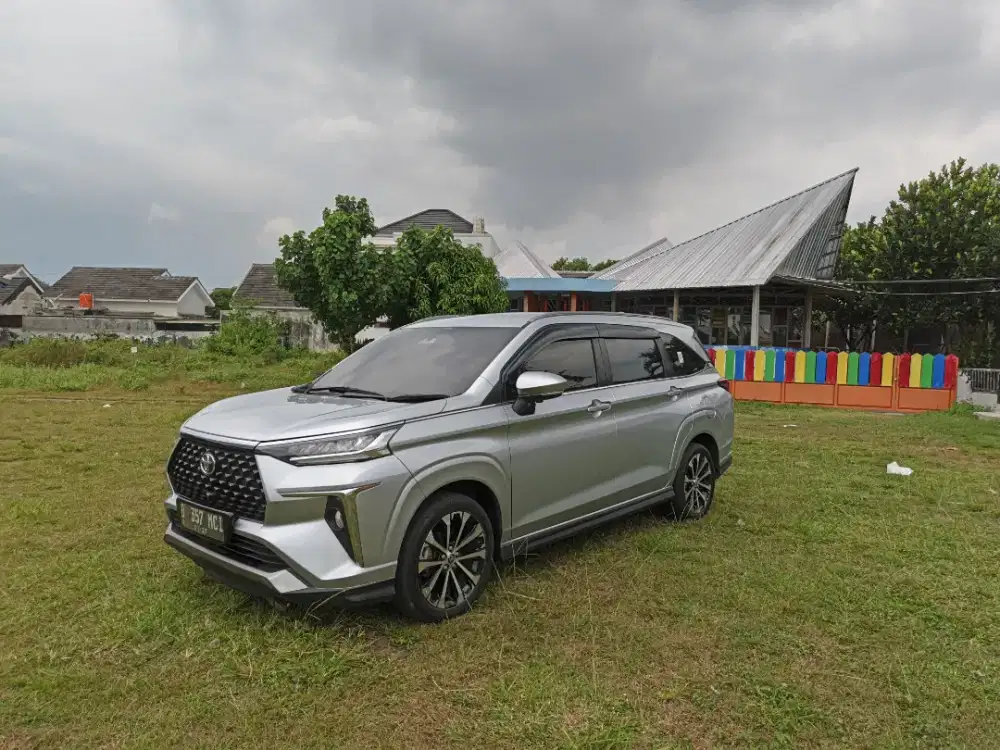 Toyota Veloz 1.5 Q CVT Tertinggi 2022