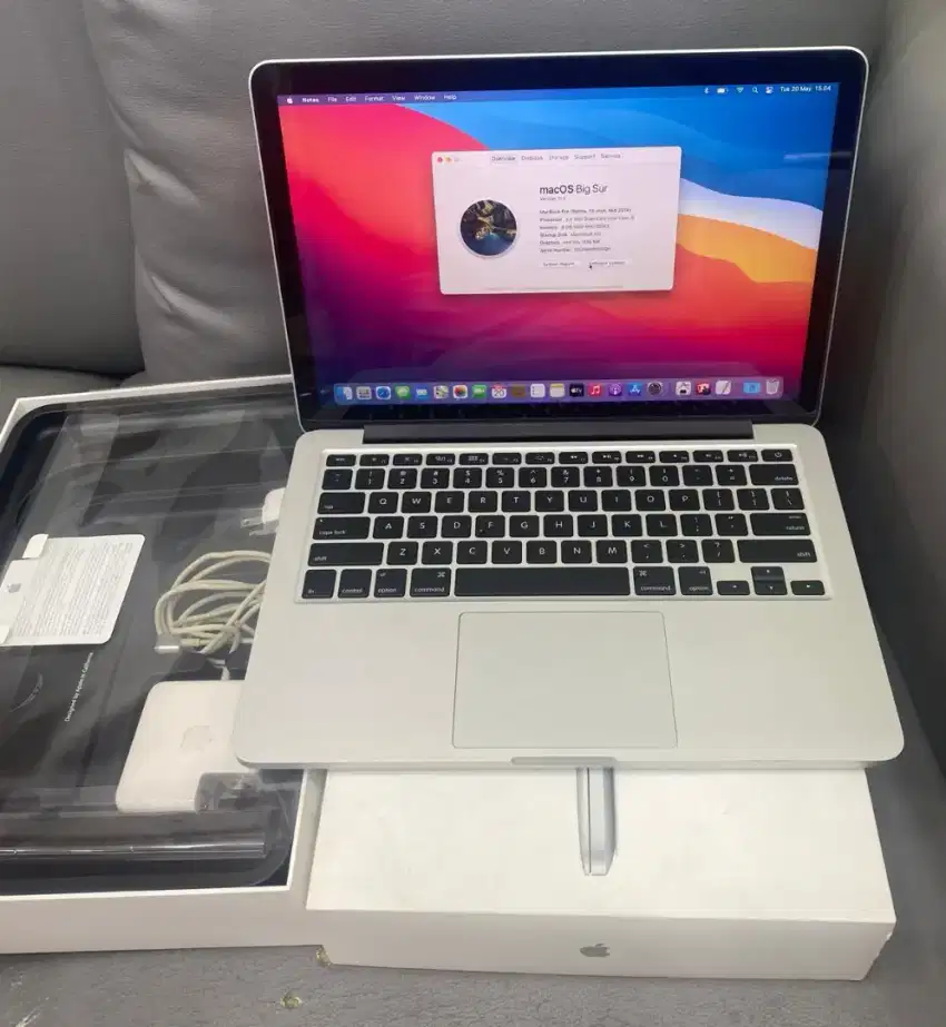 Macbook pro 13inchi 2014