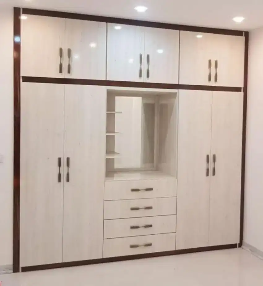 ALmari pakaian,wardrobe,desain kamar tidur, lemari pakaian full plafon