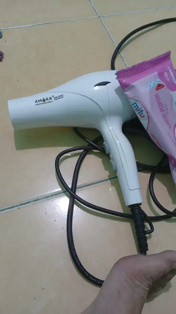 Hairdryer & Catokan