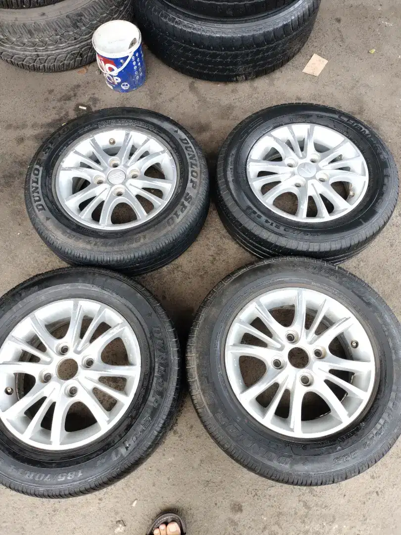Velg original OEM Daihatsu Xenia sporty ring 14 4x114,3 ban 185/70R14