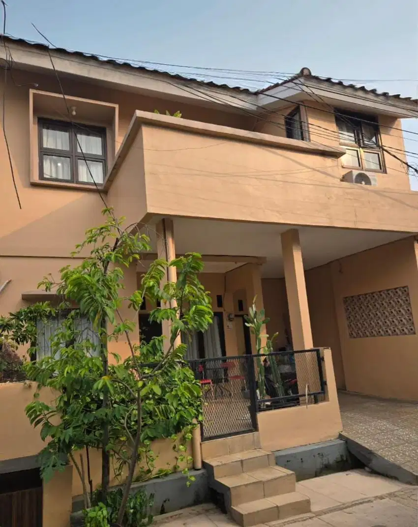 Dijual Rumah Di Villa Bintaro Indah Jombang Tangsel