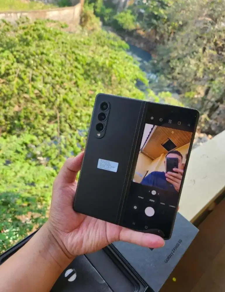 Samsung Z Fold 3 12/256 GB 5G Kondisi Mulus Istimewa
