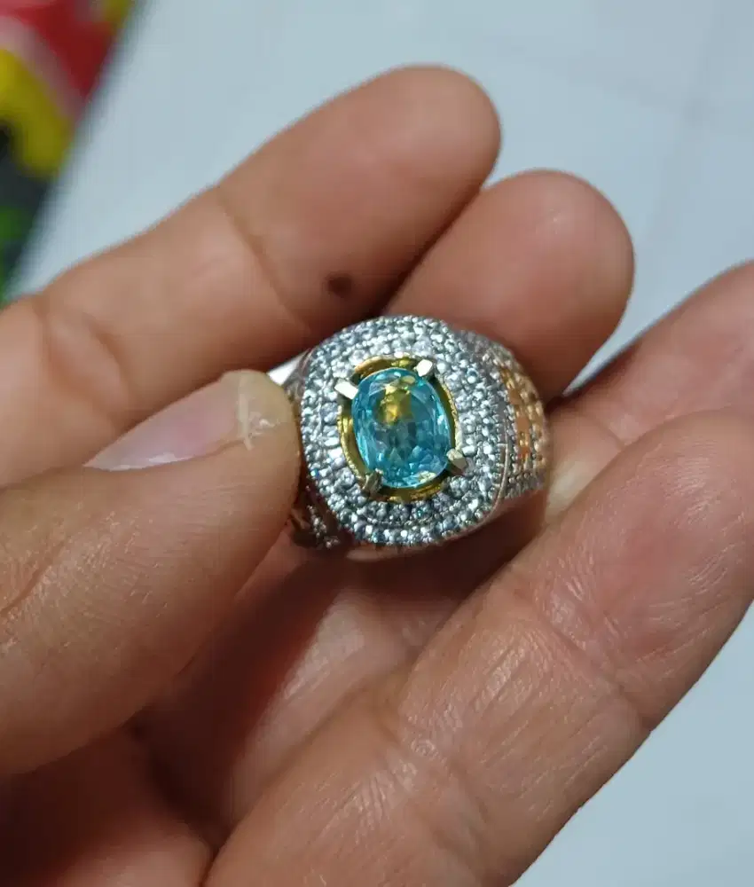 Natural blue zircon Cambodia