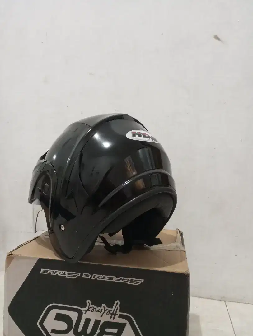 Helm merk Hds SNI
