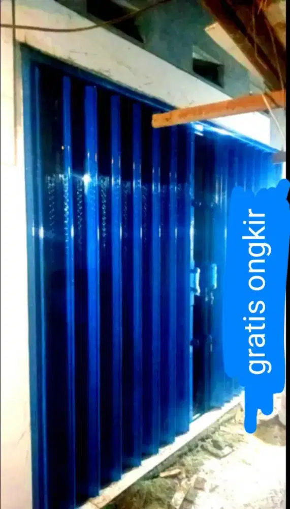 Rolling door folding gate