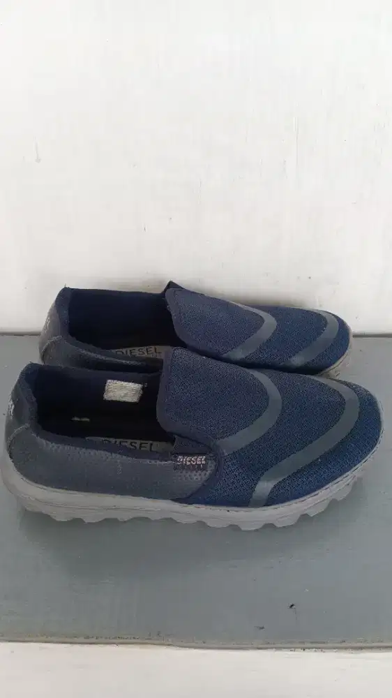 Dijual sepatu size 42