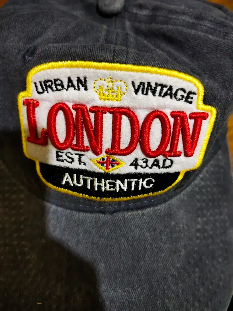 Topi london vintage 2000 original langka