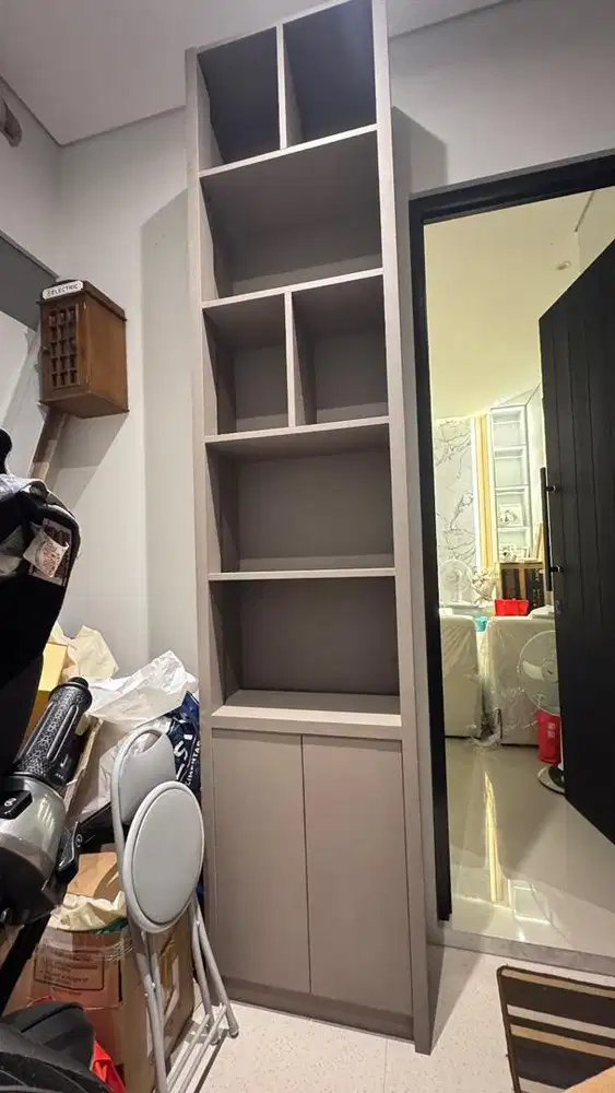 Lemari Serba Guna tinggi 3M