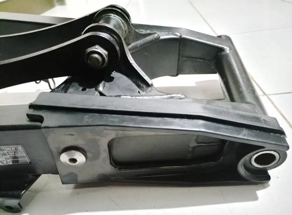 Swing Arm Lengan Ayun Original Kawasaki Old Ninja 250 FI / Z250