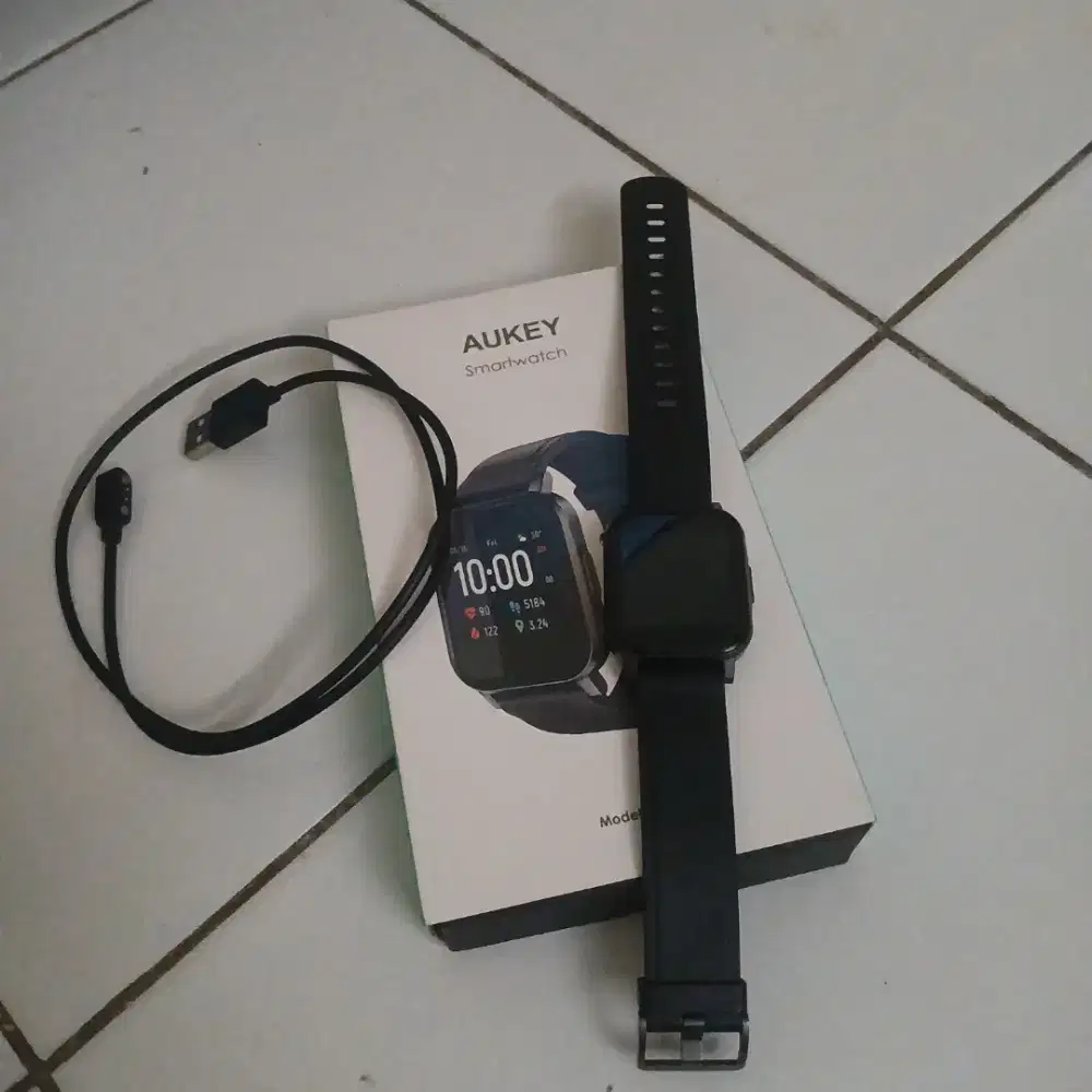 Jam smartwatch aukey hitam