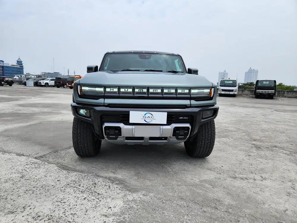 For Sale Hummer H3 EV nik 2024 Warna Hijau