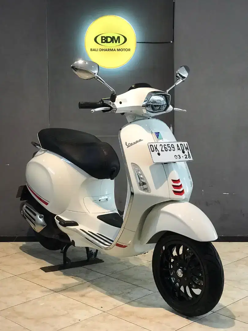 DP 5 JT/ BUNGA MENURUN 2%/ PIAGGIO VESPA SPRINT S ABS TAHUN 2023
