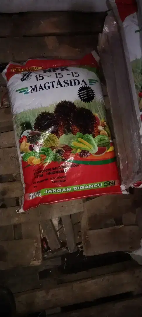 Jual Pupuk NPK 15 15 15 Plus Sulfur & NPK 16 16 16