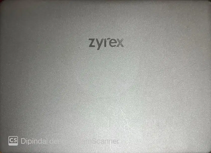 2laptop Zyrex sky 232 Extreme dan Compaq Cq40-416au