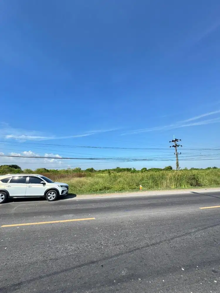 Jual tanah 25 hektar bisa dibeli sebagian depan prlabuhan JIPE gresik