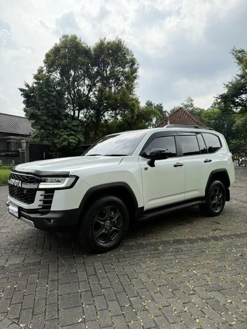 Toyota land cruiser 300 GR-S 300 nik 2024