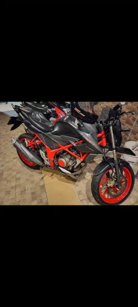 Honda CB150R StreetFire Spesial edition 2016
