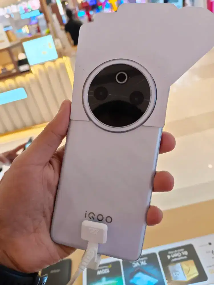 IQOO Z10 RAM 12+12GB INTERNAL 256GB