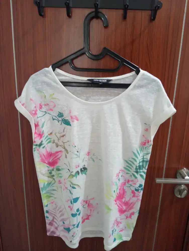 Kaos Putih Bunga Debenhams Asli (Harga NETT)